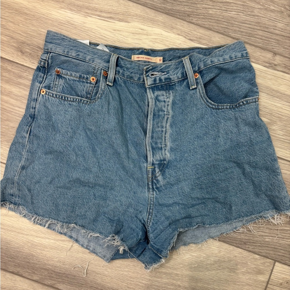 Levi’s Ribcage Denim Shorts